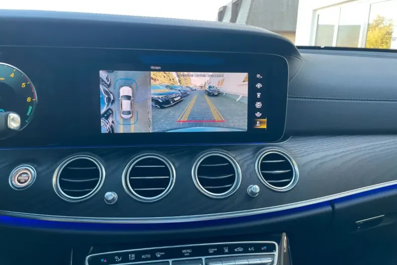 Mercedes-Benz E 300 din 2021 cu 46.800 km - oferta MER156726 - foto 26