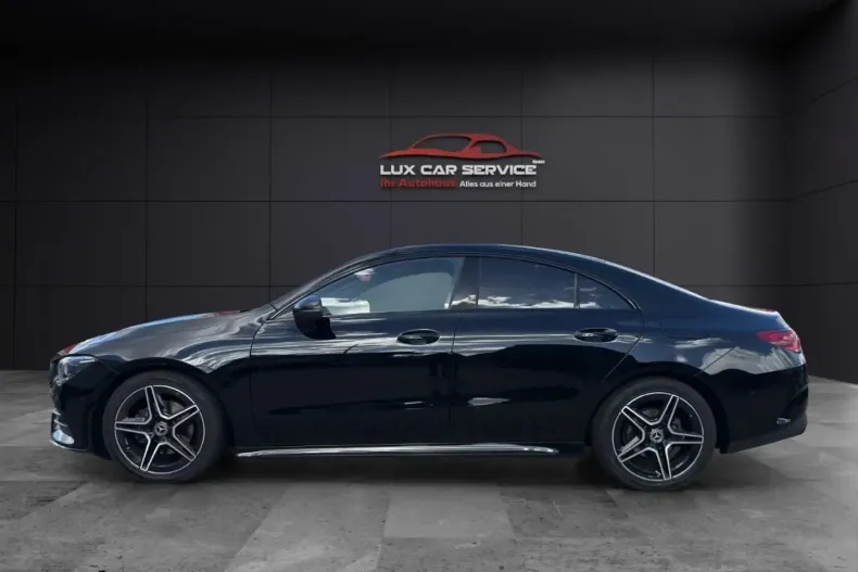 Mercedes-Benz CLA 180 din 2023 cu 15.000 km - oferta MER156735 - foto 4