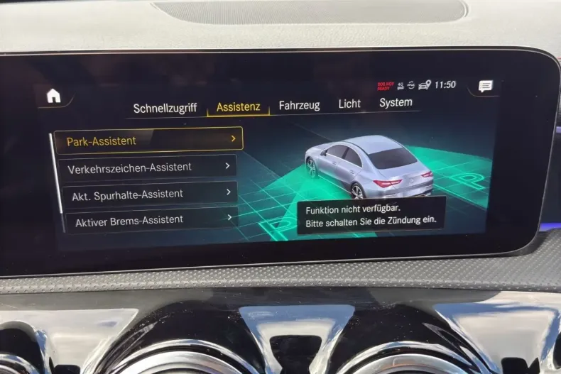 Mercedes-Benz CLA 180 din 2023 cu 15.000 km - oferta MER156735 - foto 25