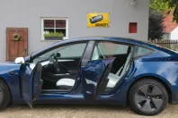 Tesla Model 3 din 2022 cu 59.600 km - oferta TES156737 - foto 2