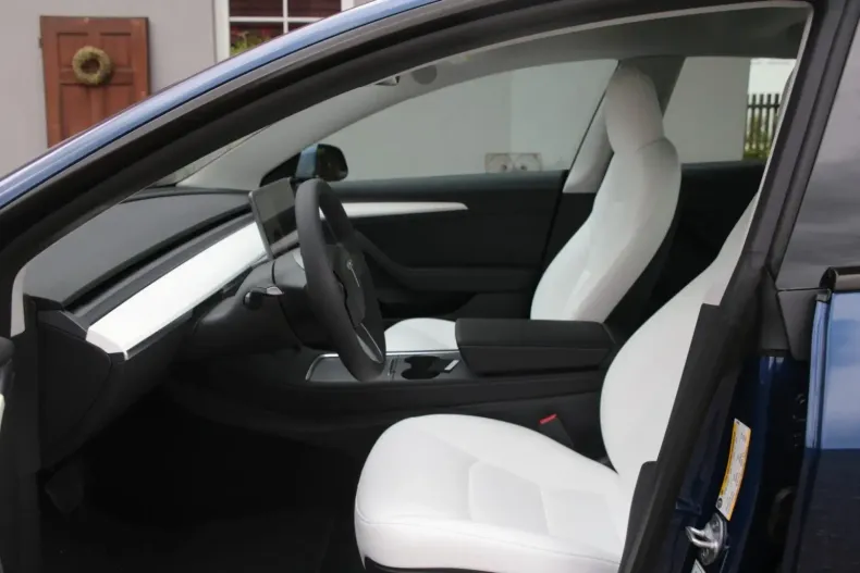 Tesla Model 3 din 2022 cu 59.600 km - oferta TES156737 - foto 7