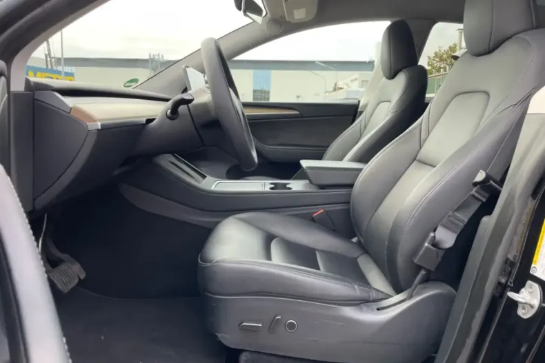 Tesla Model Y din 2023 cu 43.000 km - oferta TES156738 - foto 21