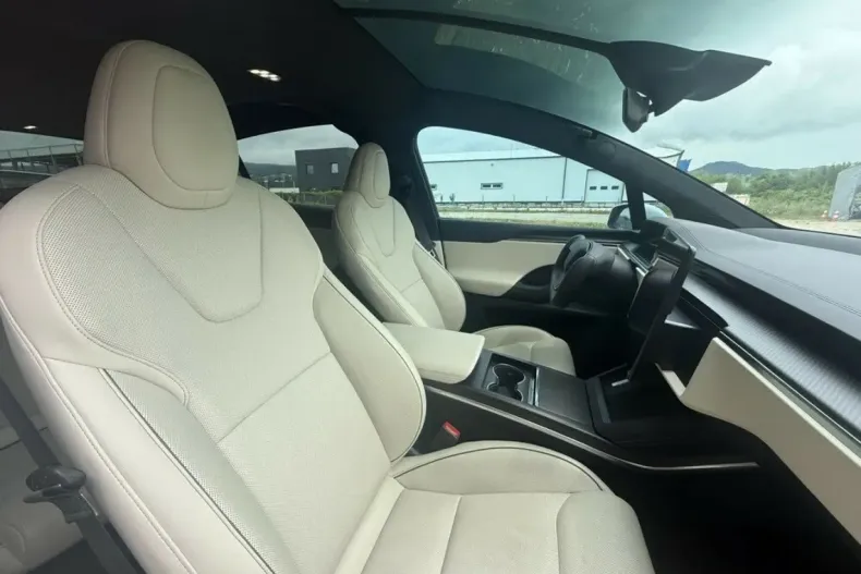 Tesla Model X din 2022 cu 53.000 km - oferta TES156740 - foto 9