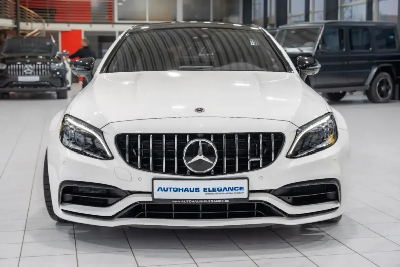 Mercedes-Benz C 63 AMG din 2020 cu 10.897 km - oferta MER156743 - foto 5