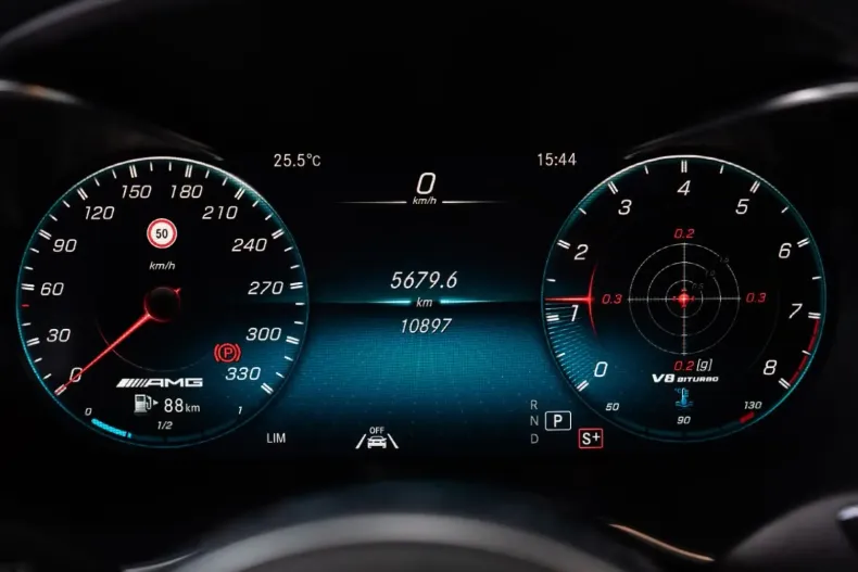 Mercedes-Benz C 63 AMG din 2020 cu 10.897 km - oferta MER156743 - foto 20