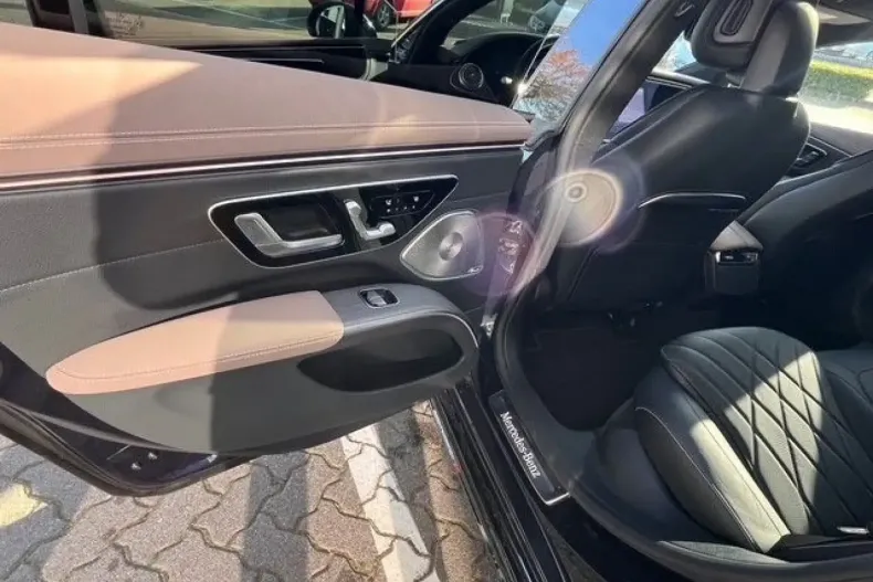 Mercedes-Benz EQS din 2024 cu 9.600 km - oferta MER156746 - foto 13