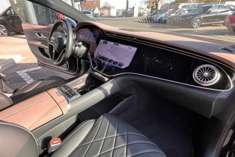 Mercedes-Benz EQS din 2024 cu 9.600 km - oferta MER156746 - foto 15