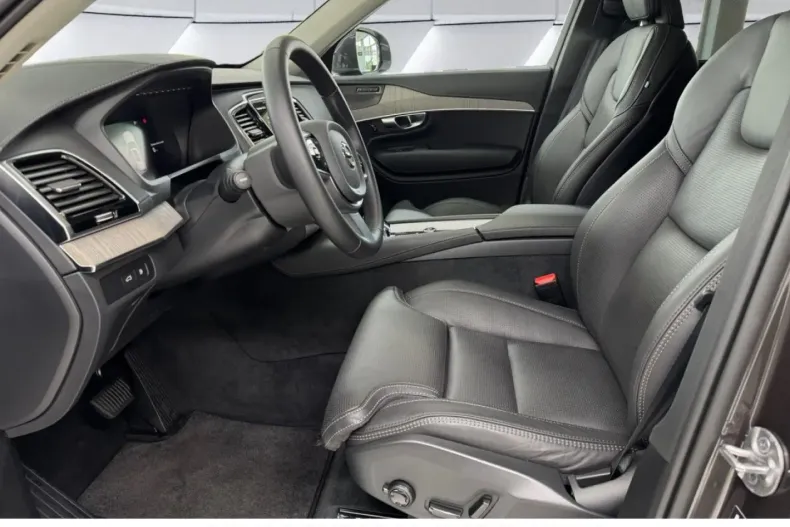 Volvo XC90 din 2024 cu 17.550 km - oferta VOL156749 - foto 6