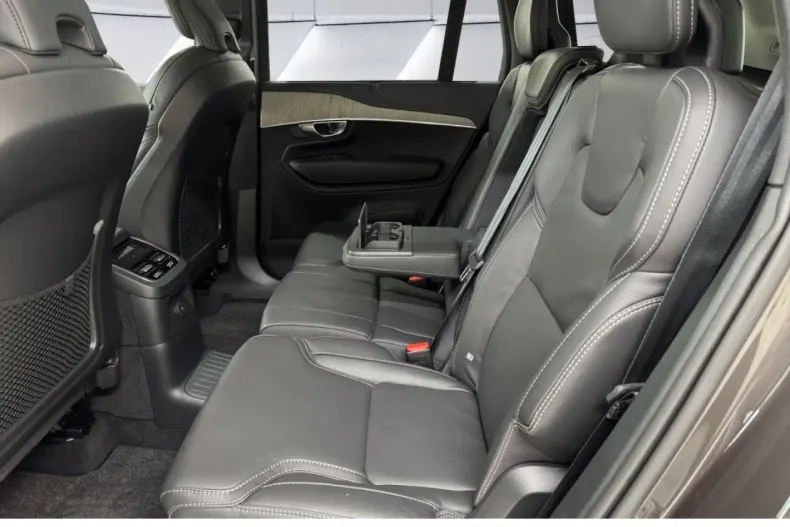 Volvo XC90 din 2024 cu 17.550 km - oferta VOL156749 - foto 7