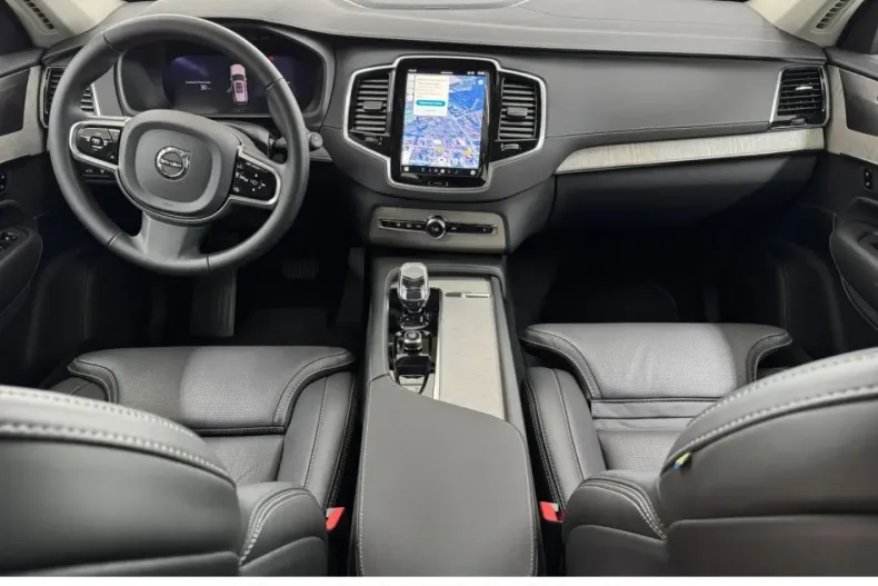 Volvo XC90 din 2024 cu 17.550 km - oferta VOL156749 - foto 8