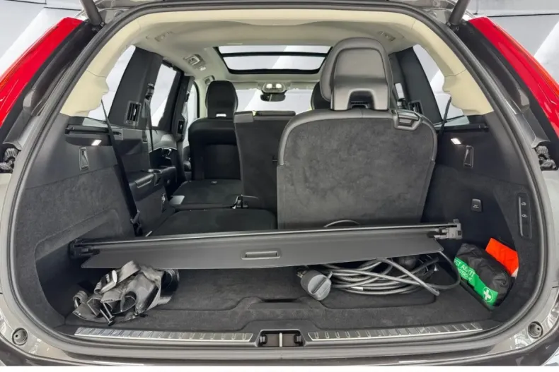 Volvo XC90 din 2024 cu 17.550 km - oferta VOL156749 - foto 27