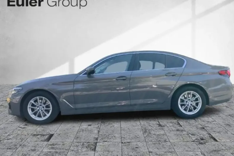 BMW 520 din 2022 cu 72.687 km - oferta BMW156754 - foto 3