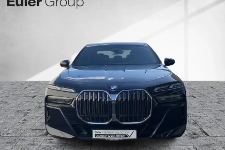 BMW 740 din 2024 cu 32.569 km - oferta BMW156756 - foto 2