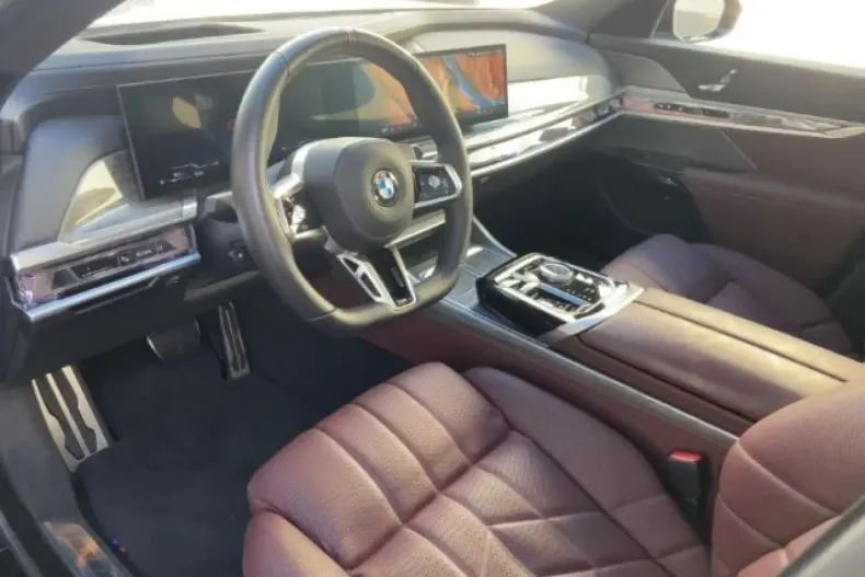 BMW 740 din 2024 cu 32.569 km - oferta BMW156756 - foto 10