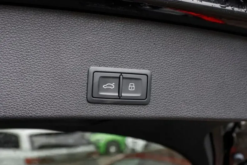 Audi SQ2 din 2024 cu 8.240 km - oferta AUD156766 - foto 10