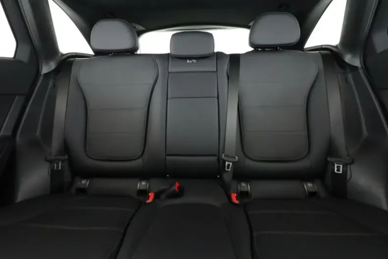 Mercedes-Benz GLC 300 din 2024 cu 13.463 km - oferta MER156768 - foto 9