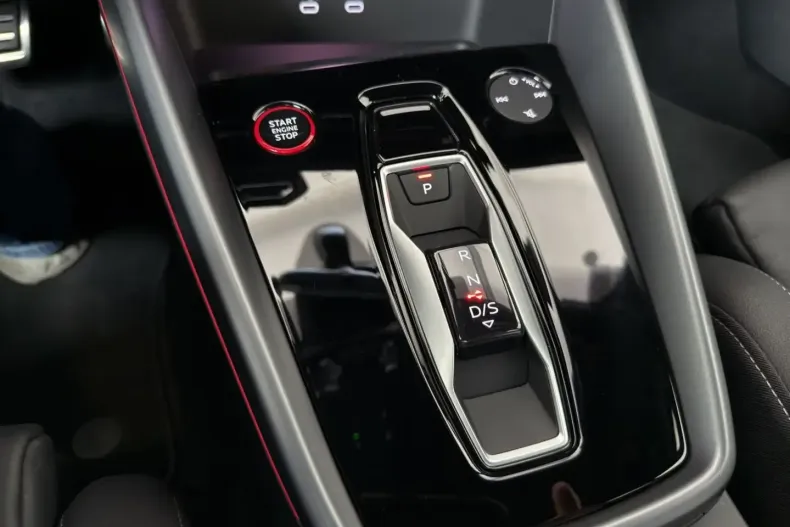 Audi S3 din 2024 cu 6.399 km - oferta AUD156774 - foto 10