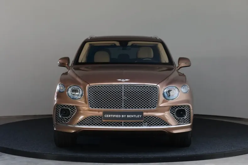 Bentley Bentayga din 2023 cu 18.628 km - oferta BEN156777 - foto 1