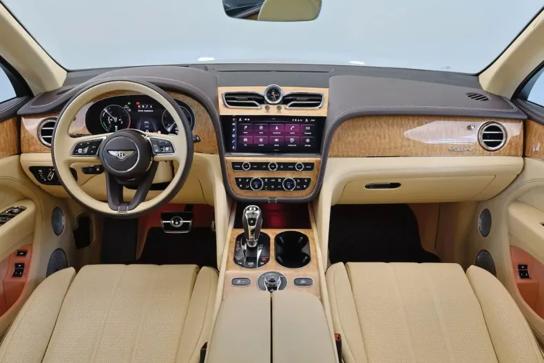 Bentley Bentayga din 2023 cu 18.628 km - oferta BEN156777 - foto 5