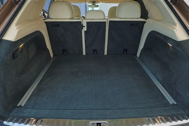 Bentley Bentayga din 2023 cu 18.628 km - oferta BEN156777 - foto 10