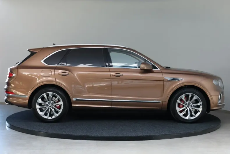 Bentley Bentayga din 2023 cu 18.628 km - oferta BEN156777 - foto 19
