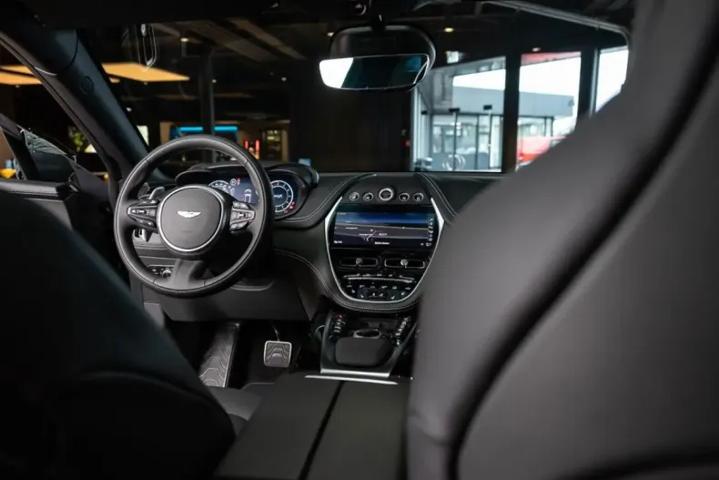 Aston Martin DBX din 2024 cu 15.000 km - oferta AST156782 - foto 21