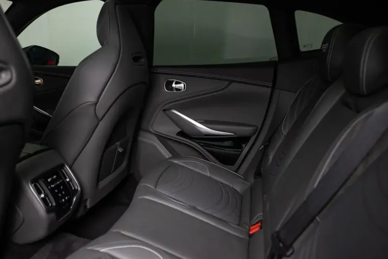 Aston Martin DBX din 2024 cu 15.000 km - oferta AST156782 - foto 24