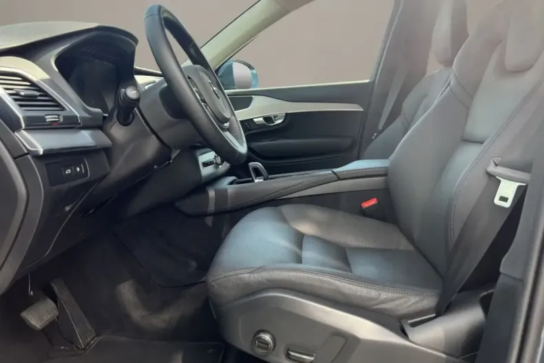 Volvo XC90 din 2024 cu 26.304 km - oferta VOL156785 - foto 6