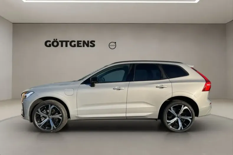 Volvo XC60 din 2025 cu 10.442 km - oferta VOL156787 - foto 2