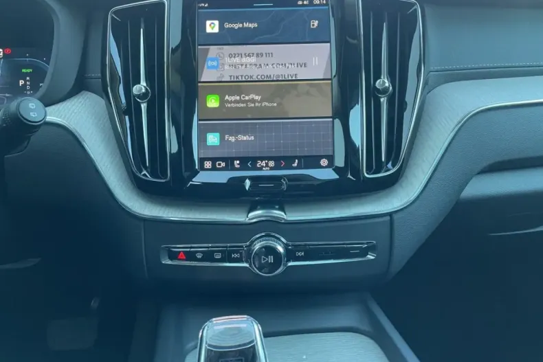 Volvo XC60 din 2025 cu 10.442 km - oferta VOL156787 - foto 9