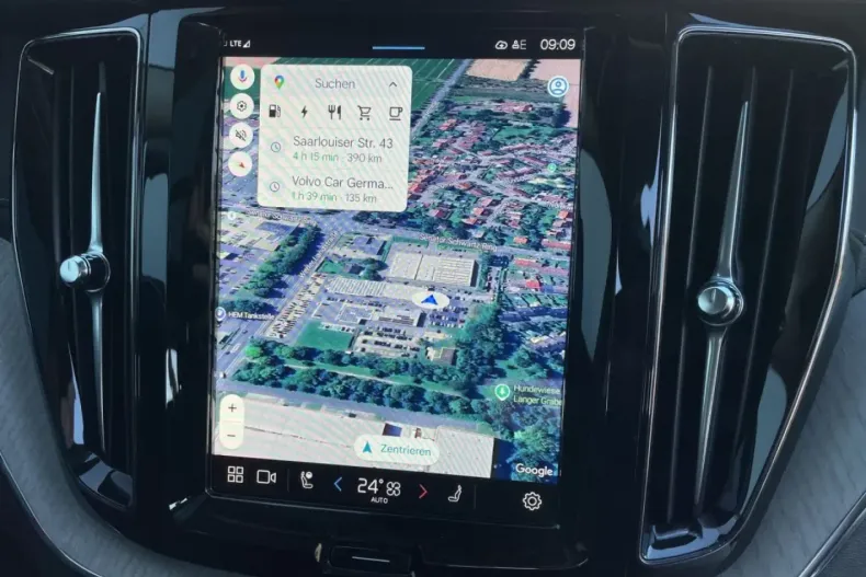 Volvo XC60 din 2025 cu 10.442 km - oferta VOL156787 - foto 18