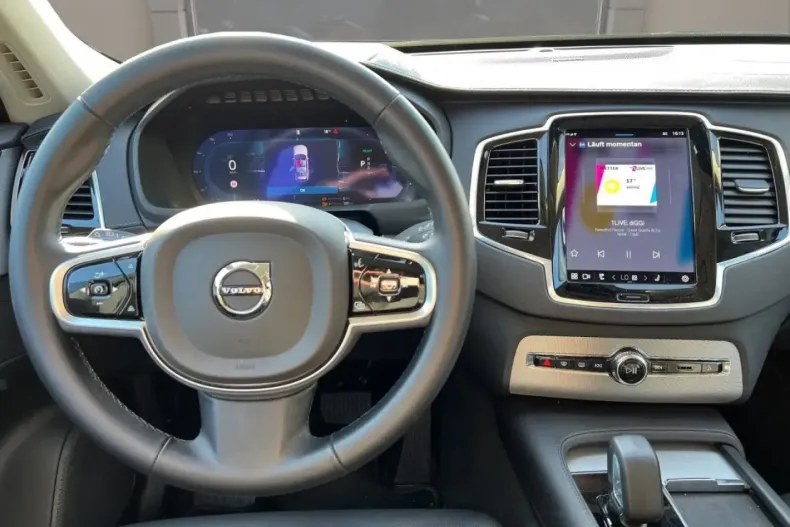 Volvo XC90 din 2024 cu 27.042 km - oferta VOL156788 - foto 7