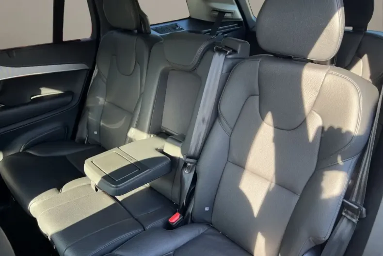 Volvo XC90 din 2024 cu 27.042 km - oferta VOL156788 - foto 11