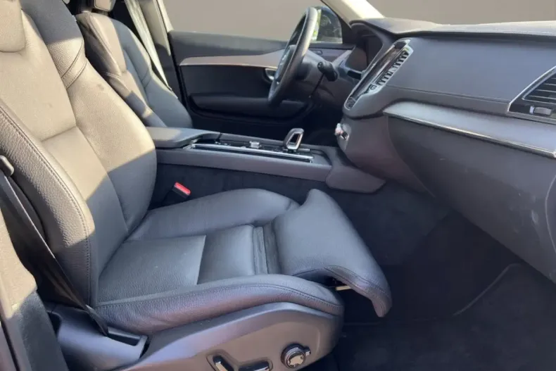 Volvo XC90 din 2024 cu 27.042 km - oferta VOL156788 - foto 12