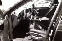 Volkswagen Touareg din 2025 cu 10.195 km - oferta VOL156789 - foto 3