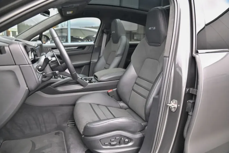 Porsche Cayenne din 2024 cu 23.040 km - oferta POR156805 - foto 12