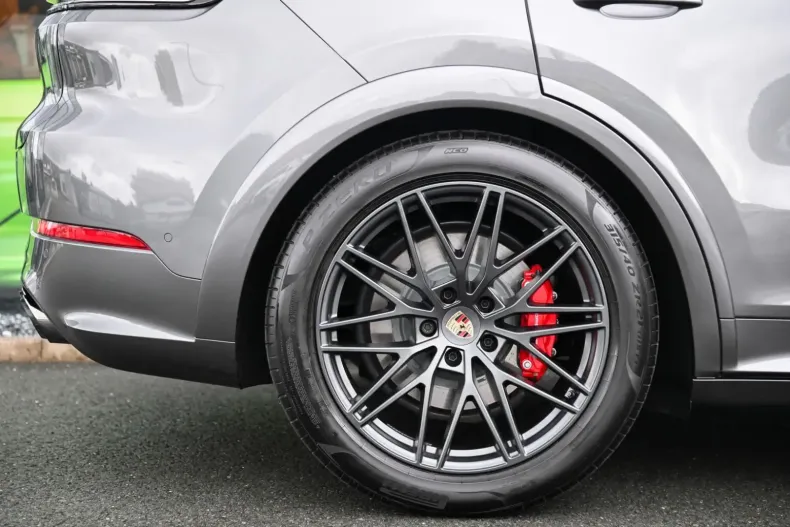 Porsche Cayenne din 2024 cu 23.040 km - oferta POR156805 - foto 46