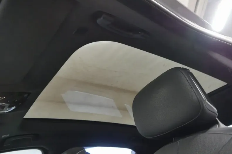 BMW 750 din 2023 cu 70.000 km - oferta BMW156808 - foto 7