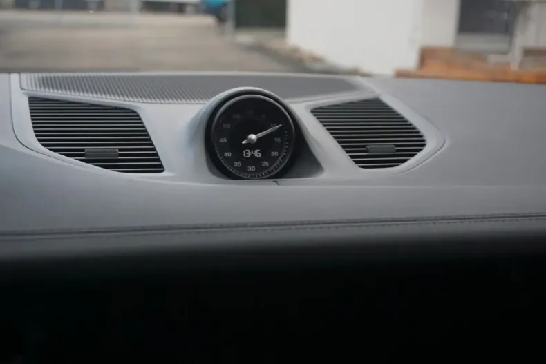 Porsche Cayenne din 2024 cu 17.985 km - oferta POR156812 - foto 29