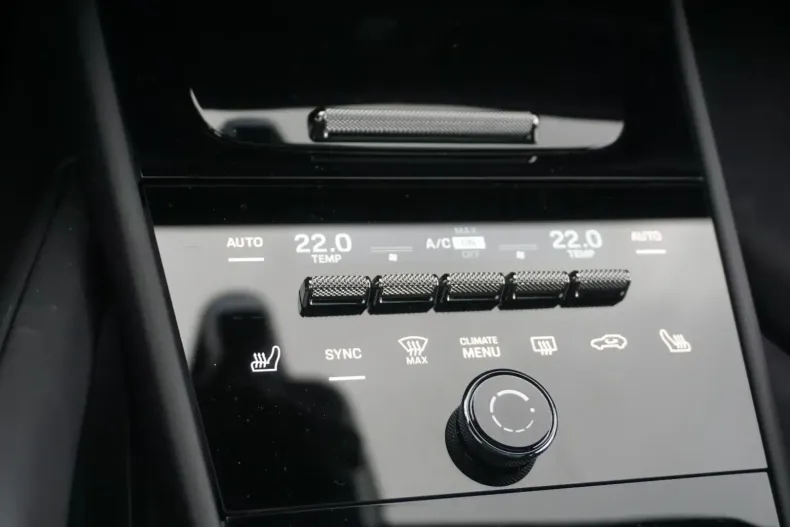 Porsche Cayenne din 2024 cu 17.985 km - oferta POR156812 - foto 33