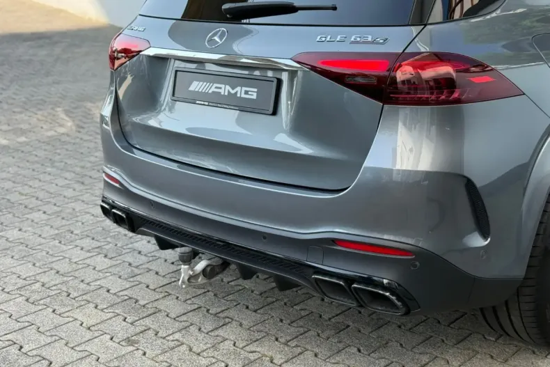 Mercedes-Benz GLE 63 AMG din 2024 cu 13.500 km - oferta MER156813 - foto 8