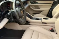 Porsche Taycan din 2023 cu 20.100 km - oferta POR156814 - foto 1