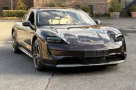 Porsche Taycan din 2023 cu 20.100 km - oferta POR156814 - foto 6