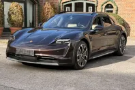 Porsche Taycan din 2023 cu 20.100 km - oferta POR156814 - foto 8