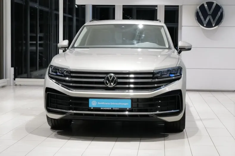 Volkswagen Touareg din 2023 cu 10.980 km - oferta VOL156818 - foto 4