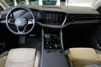 Volkswagen Touareg din 2023 cu 10.980 km - oferta VOL156818 - foto 11