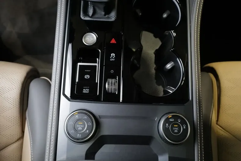 Volkswagen Touareg din 2023 cu 10.980 km - oferta VOL156818 - foto 22