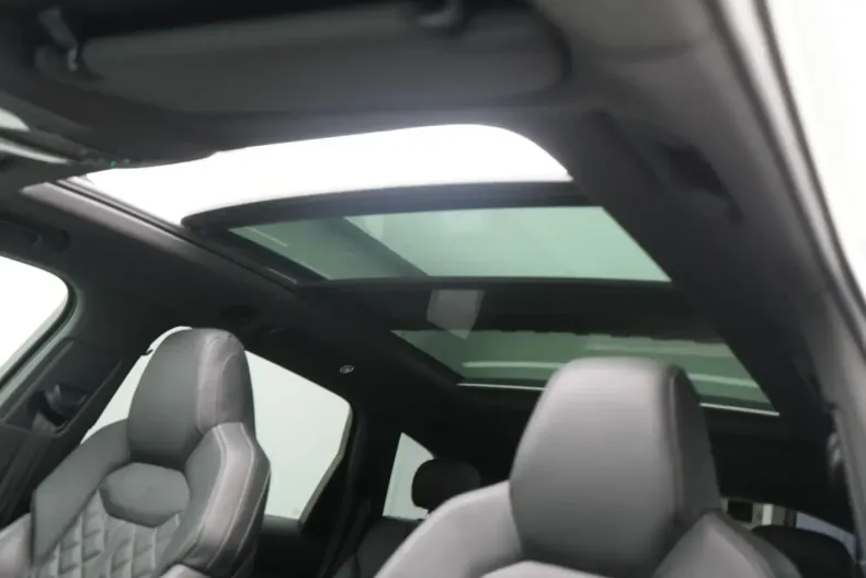 Audi SQ7 din 2022 cu 75.955 km - oferta AUD156821 - foto 5