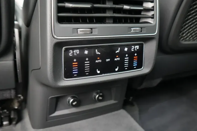 Audi SQ7 din 2022 cu 75.955 km - oferta AUD156821 - foto 14