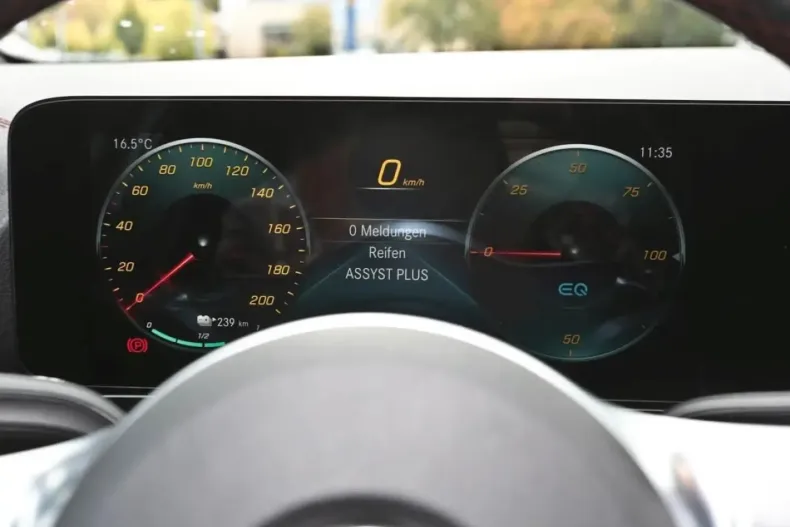 Mercedes-Benz EQA din 2021 cu 92.150 km - oferta MER156824 - foto 19